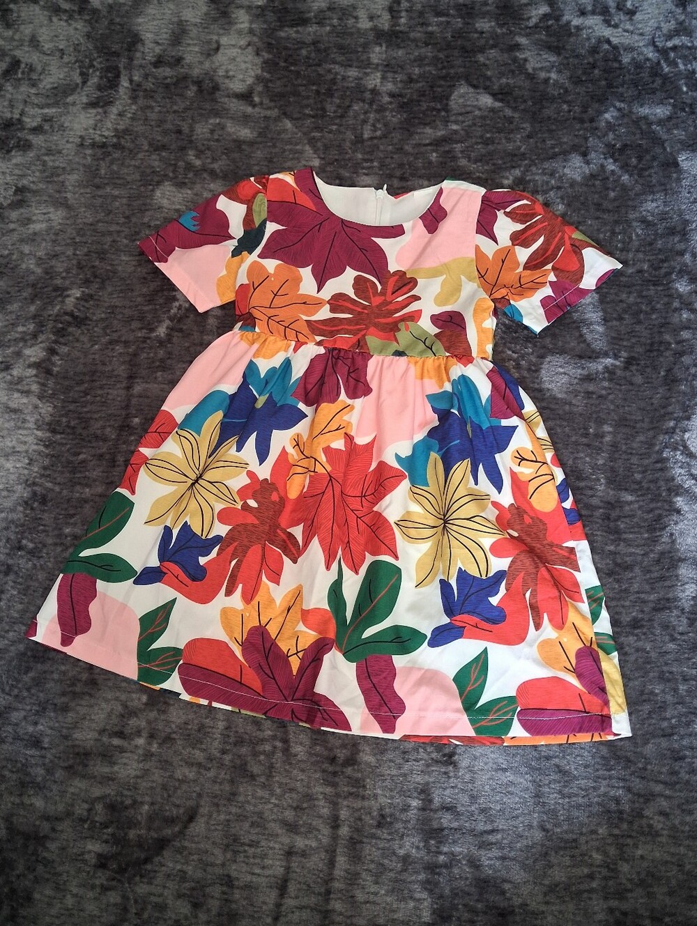 Mini Taylor Fall Theme Multicolor Leaves A-Line Short Sleeve Dress Girls Size4/5